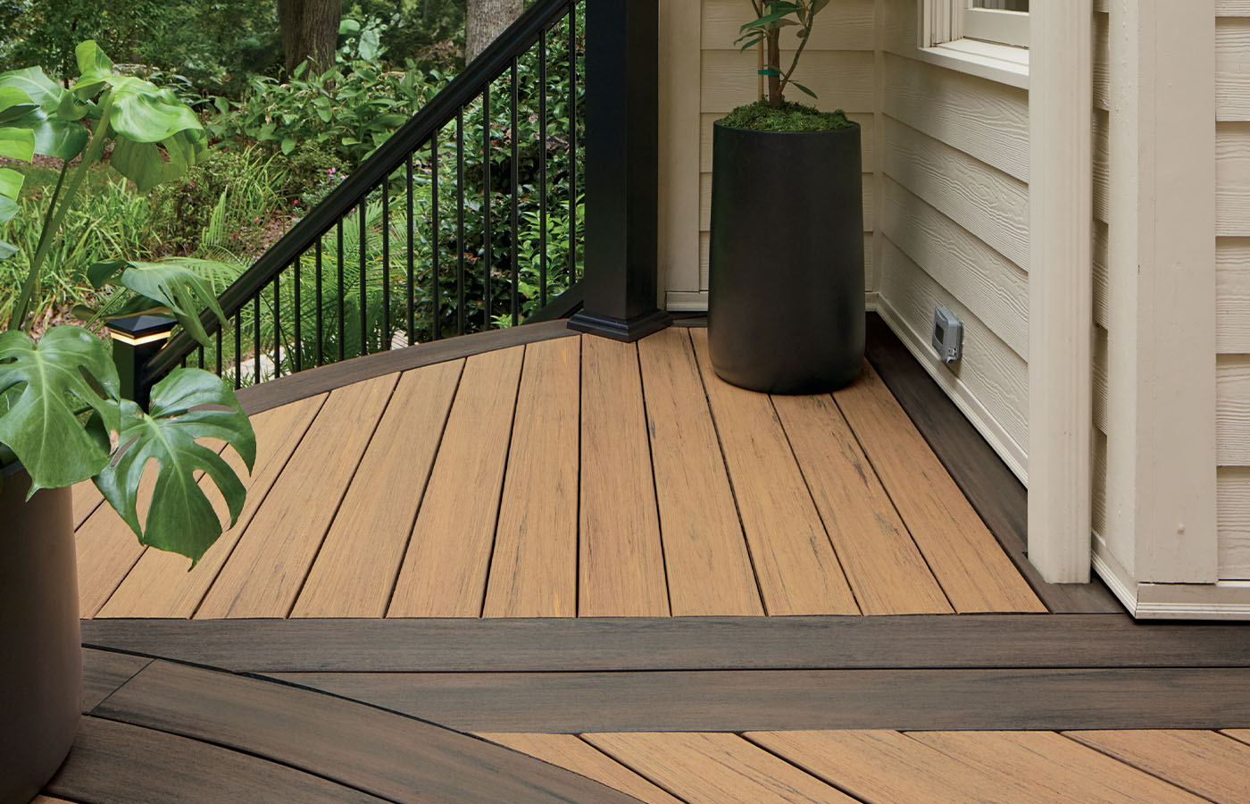 Deck Builder Sumner WA | Installation & Replacement 