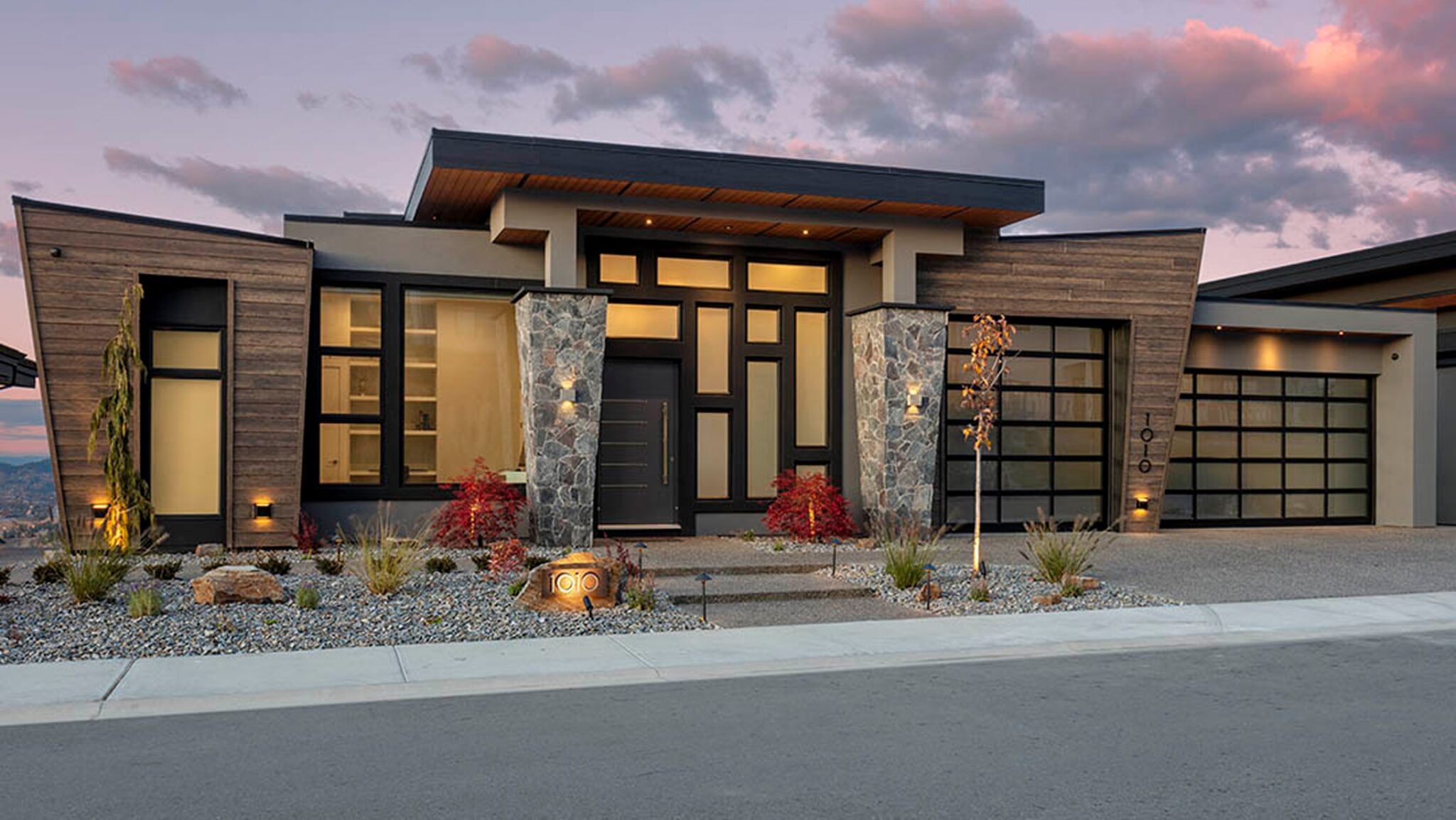 Luxury Woodtone siding installation in Bellevue Washington by Heartwood Home Exteriors